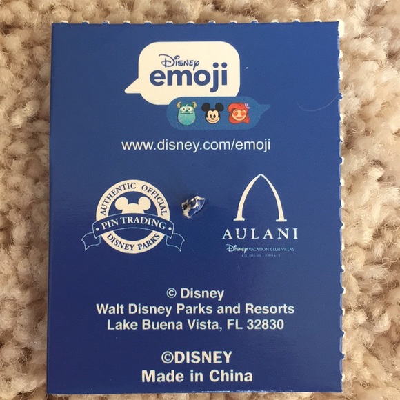 Disney Parks Aulani Duffy Bear Emoji Pin - Picture 5 of 5
